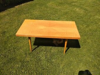 stol,umyvadlo,stolik,sokel,garniza,