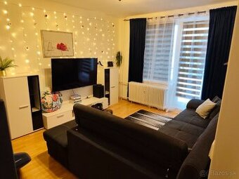 Predám málo používanú sedaciu súpravu