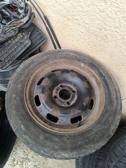 Zimné pneu na diskoch Peugeot