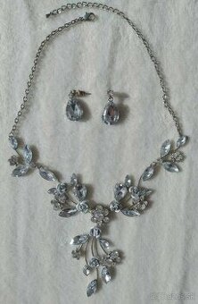 Set striebornej bižutérie - náhrdelník a náušnice