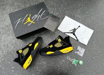 Air Jordan 4 Retro Thunder