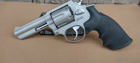 Predám Revolver TAURUS 65, 4 " Magnum - 1