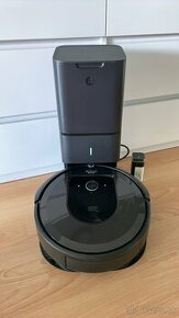 Robotický vysávač iRobot Roomba i7+ - 1