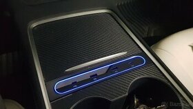 Tesla Model 3 USB hub 2021+ - 1