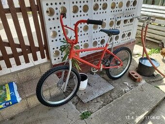 BMX 20 velamos cerveny