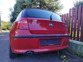 Bmw 1 / E81  90kw coupe Japanrot ,rok 2008