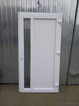 Plastove dvere 110x208