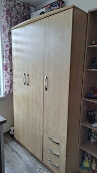 Používaná skriňa v dobrom stave