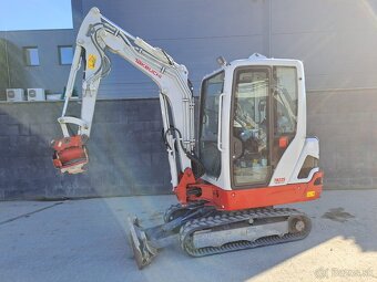 Takeuchi TB225, 590mth