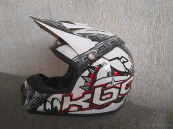 Moto helma M