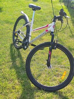 Bicykel značky VEDORA