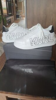 Karl Lagerfeld č.37
