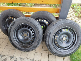 Predám plechové disky R15 s letnými gumami