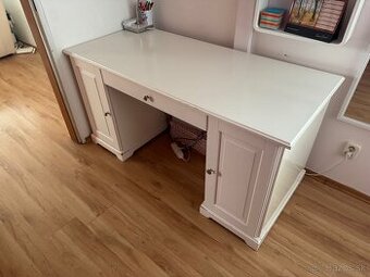 Kvalitný kancelársky stôl / Biely písací stôl