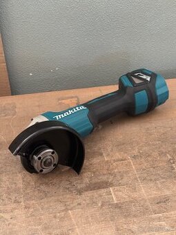 AKU uhlová brúska Makita