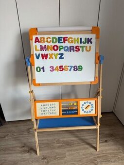 Tabuľa na kreslenie s rolkou papiera