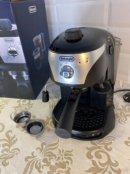 Pákový kávovar v záruke, zn. De’Longhi