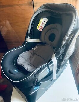 Autosedačka a vajíčko