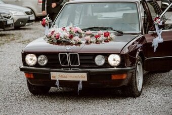 Svadobné auto