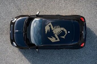 Abarth 500 695 Anniversario nový,original polep strechy