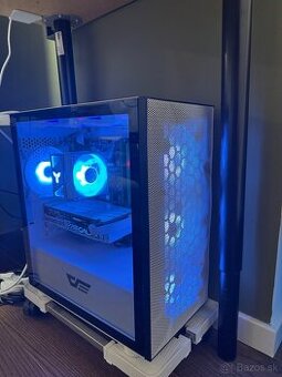 All white interior PC with GTX 1660 Super & Ryzen 3500X