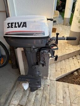 závesný motor pre čln