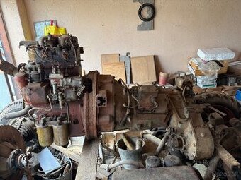 Predám motor Zetor (2-valec) s prevodovkou a prídavnou prevo