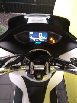 Predám Honda Pcx 125 biela - 1