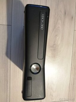 Xbox 360 Kinect 50 + hier 3 ovládače