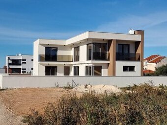 CHORVÁTSKO - Vila s bazénom v pokojnej lokalite - SABUNIKE,