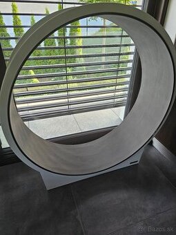 Cat Round