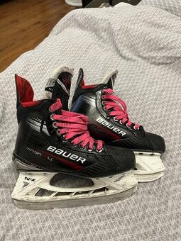 Korčule Bauer vapor X4