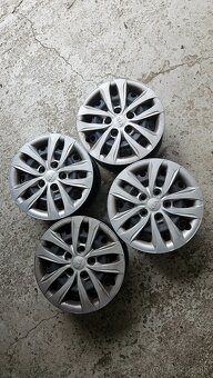 Predam 4ks Plechove disky 5x114 R15