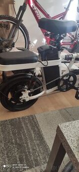 Predám šikovný skladací elektrobicykel