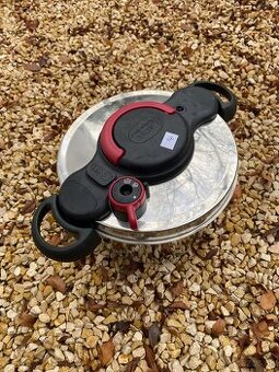 Tefal Tlakový hrniec Clipso