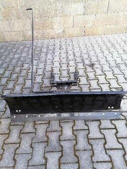 Snežný pluh  (radlica) na záhradný traktor