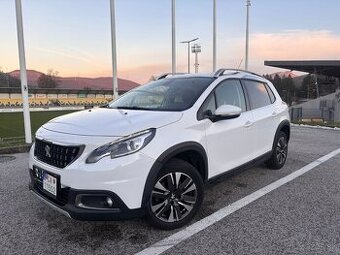 Peugeot 2008 1.2 PureTech 81kw Allure benzín 2017 automat