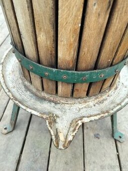 predám pres lis na hrozno ovocie