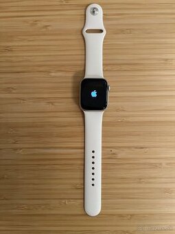 Apple Watch SE (2. gen) 40mm GPS starlight