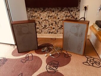 Reproduktory TESLA  RK 10