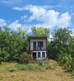 Na predaj dva viničné domčeky, Strekov - 1