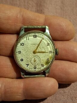 Sovietsky náramkové hodinky
