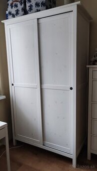 Šatníková skriňa hemnes