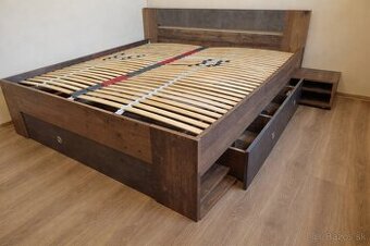 Manželská posteľ 180x200