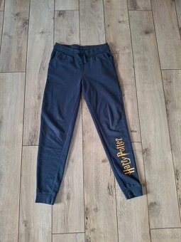 tepláky harry potter 146/152