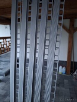 Schodiskové lišty zet protišmikove