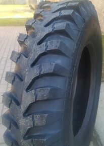 Traktorové pneu.