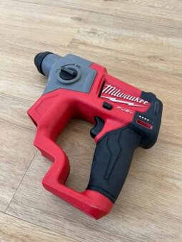 Aku vrtacie kladivo Milwaukee M12 CH-0 FUEL