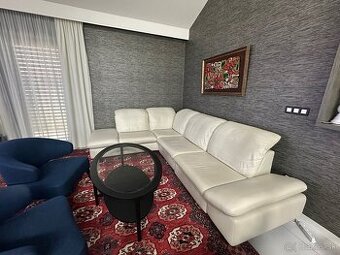 Polohovatelna Kremova kozena sedacka