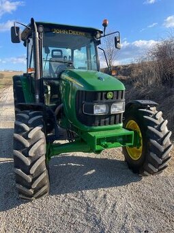 Predám traktor JOHN DEERE 5820